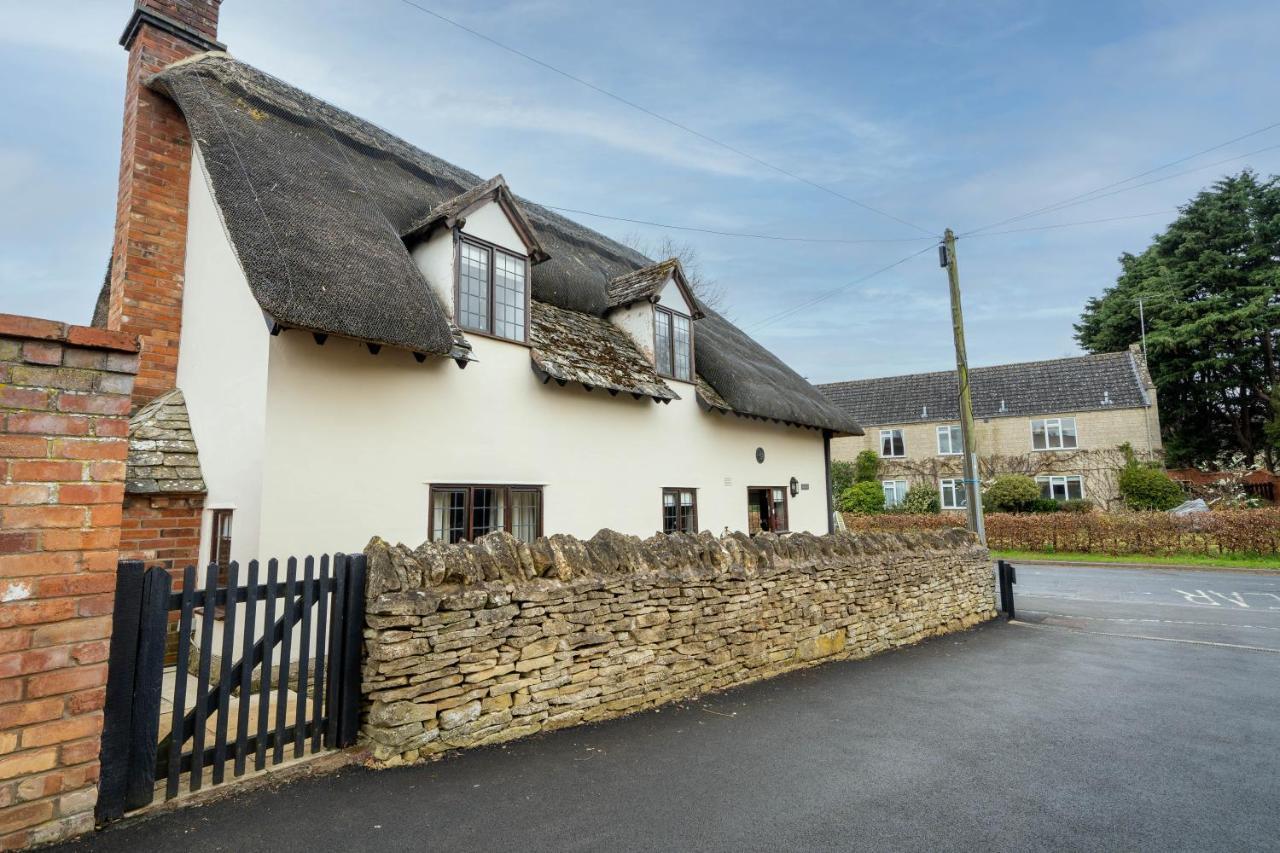 Cotswold Thatched Cottage Mickleton  Buitenkant foto